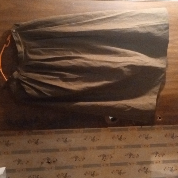 Skirt - Picture 2 of 3